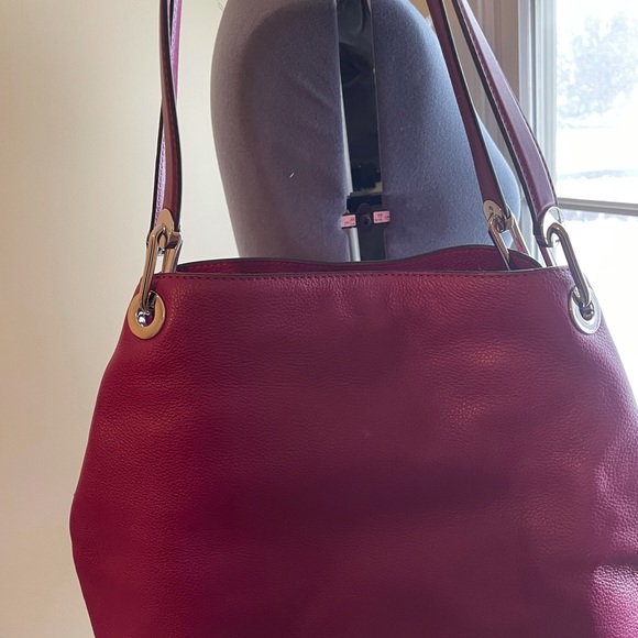 NWOT - Michael Kors raven large shoulder tote - Picture 5 of 8